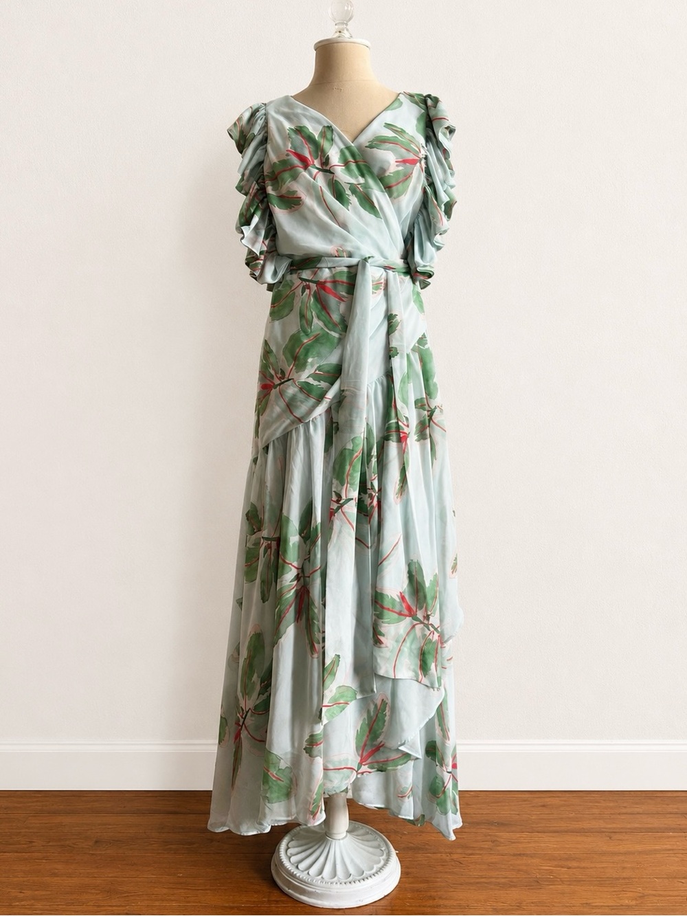 HUTCH Beck Ruffle V-Neck Chiffon Wrap Dress in Ice Bali Leaves size XL